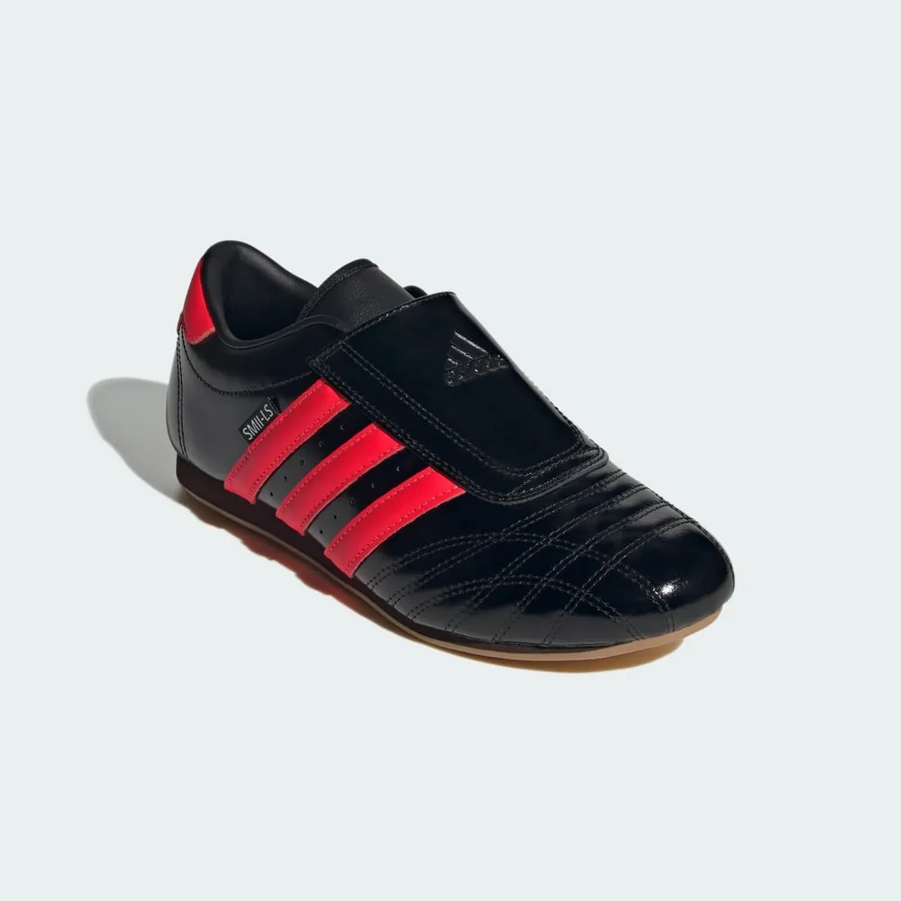 FC2340_adidas-Taekwondo-WMNS_BLACK-SOLAR-RED_JS1228_img3