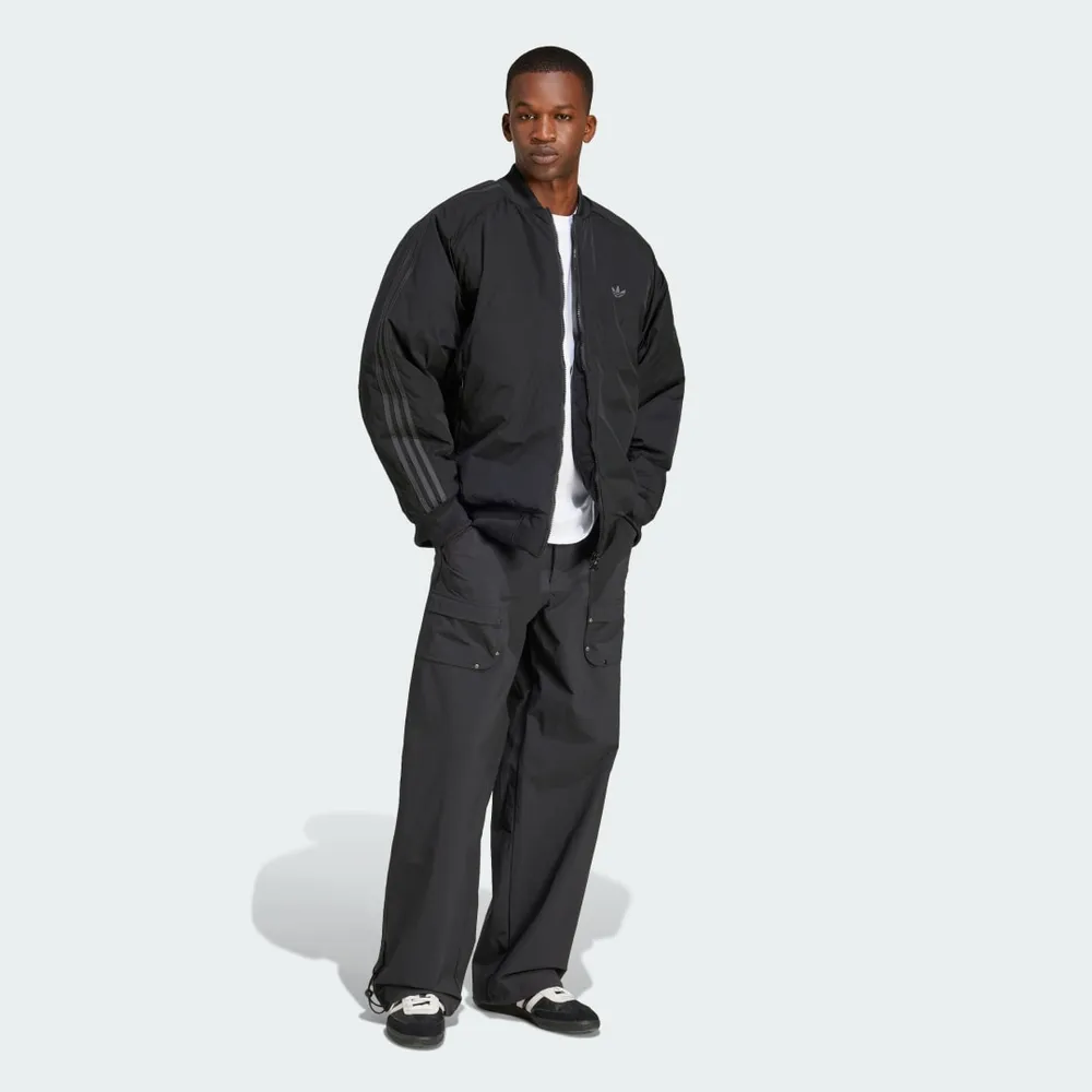 000000_adidas-Oversized-Bomber-Jacket_BLACK_JC7546_img3