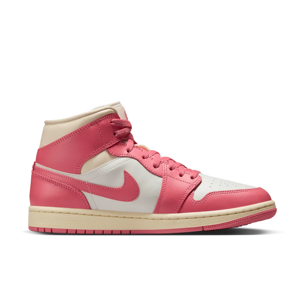BB555B_Air-Jordan-1-Mid-WMNS_GUAVA-ICE_BQ6472-109_img2