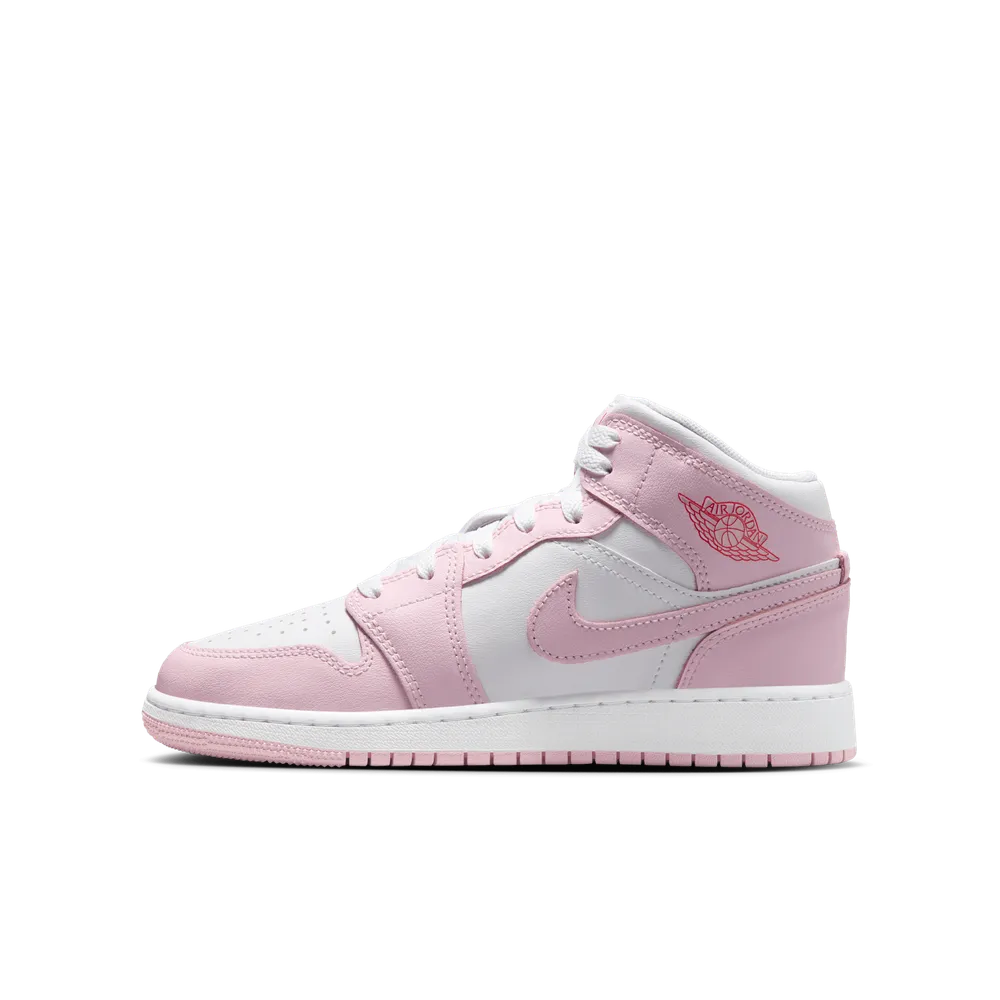 E2C5D0_Air-Jordan-1-Mid-GS_PINK-FOAM-FIRE-RED_DQ8423-608_img0