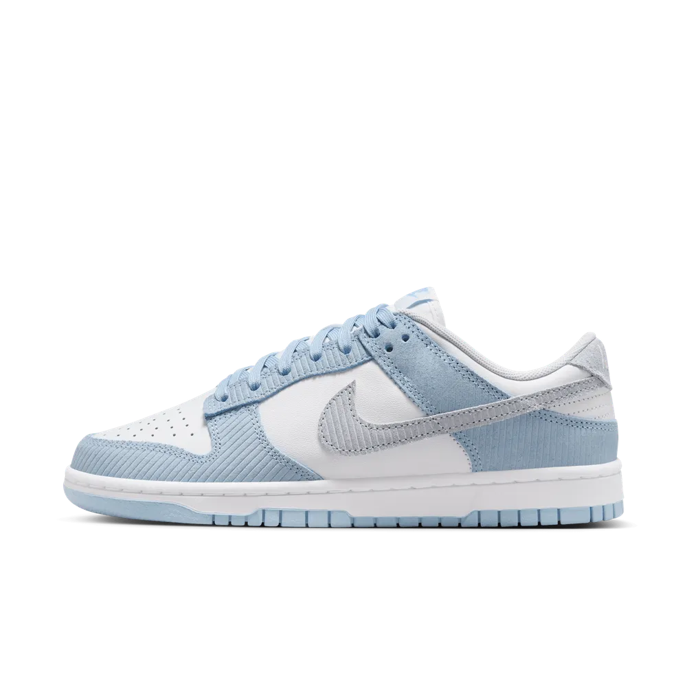 8A9CAC_Nike-Dunk-Low-WMNS_BLUE-CORDUROY_FN7167-400_img0