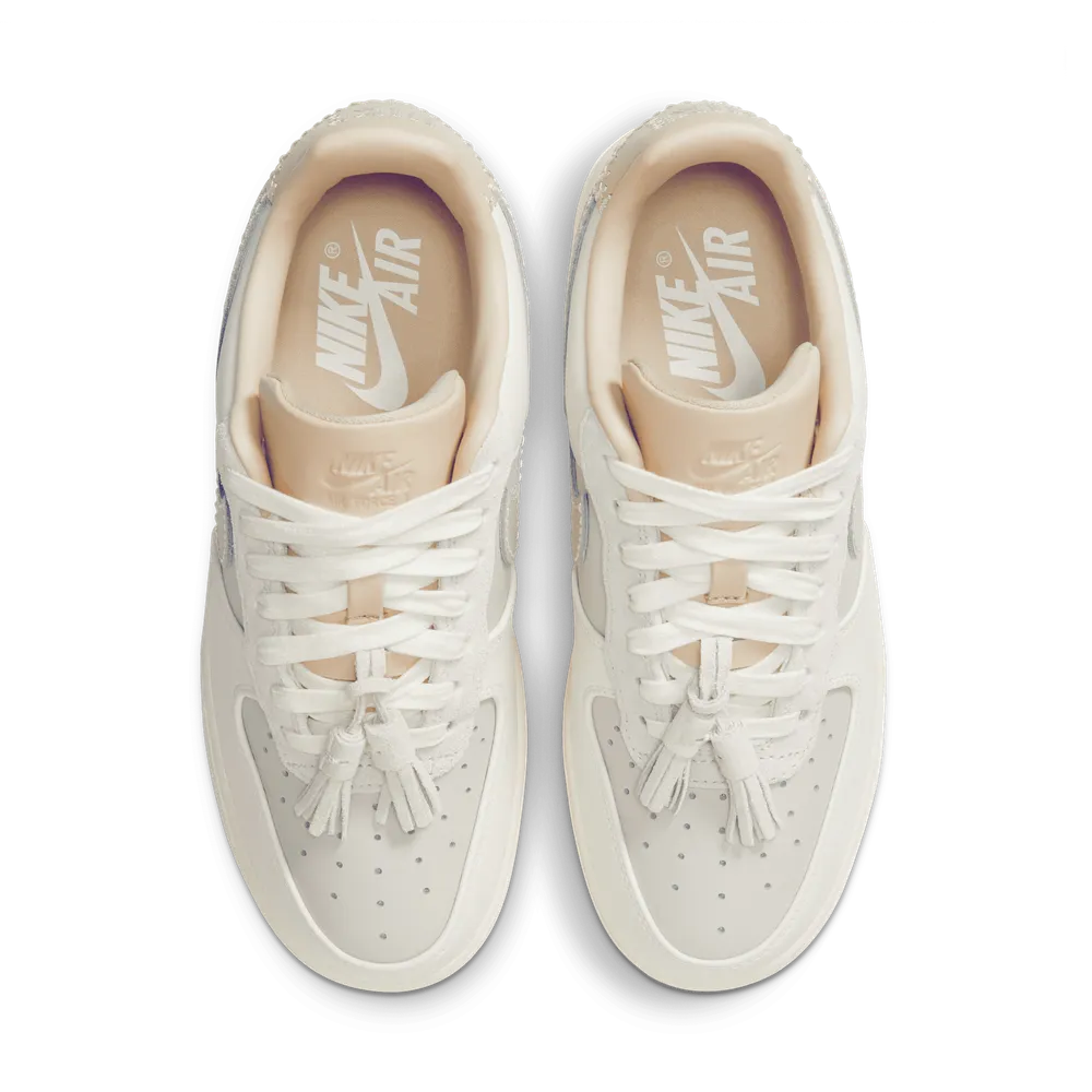 DED8D1_Nike-Air-Force-1-Low_LIGHT-BONE-SAIL_HV1813-001_img3
