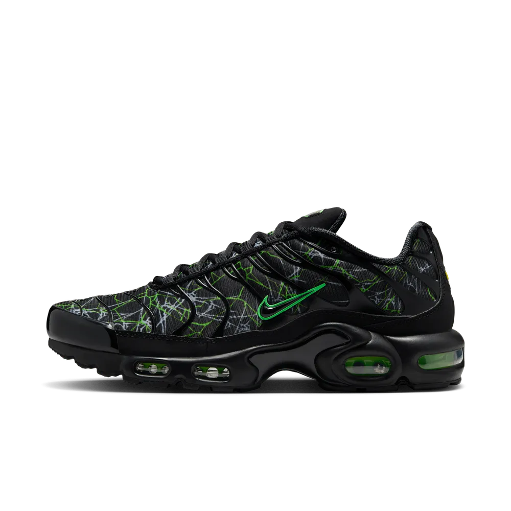 0A0A0A_Nike-Air-Max-Plus_BLACK-GREEN-STRIKE_IB3075-001_img0