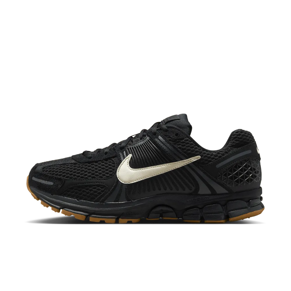 000000_Nike-Zoom-Vomero-5_BLACK-GUM_IB4005-010_img0