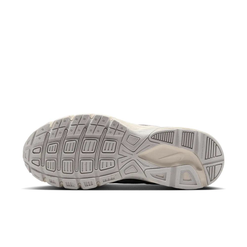 D0D0D0_Nike-Initiator_VAST-GREY-METALLIC-SILVER-PALE-IVORY_IB4483-078_img1