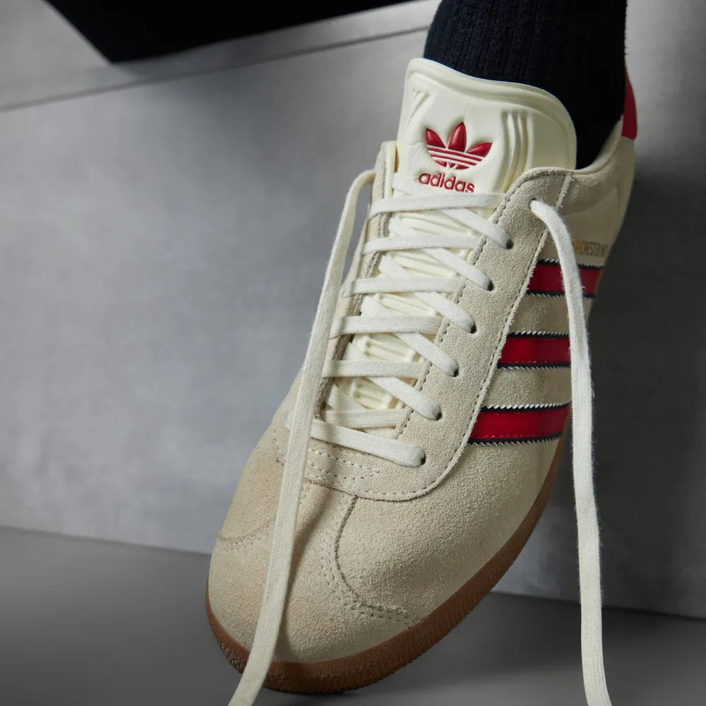 B44541_adidas-Gazelle-Terrace_MANCHESTER-UNITED_JS3040_img3