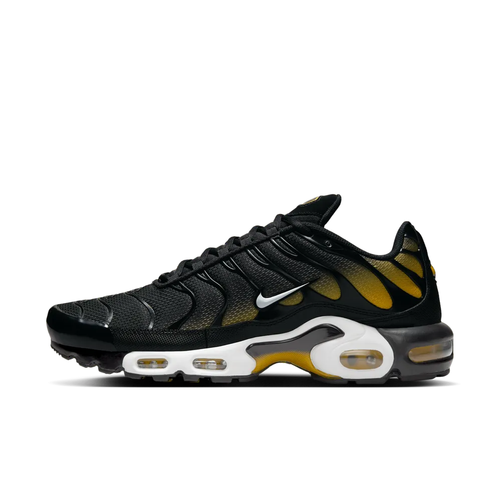 9A7C23_Nike-Air-Max-Plus_BLACK-UNIVERSITY-GOLD_DM0032-013_img0