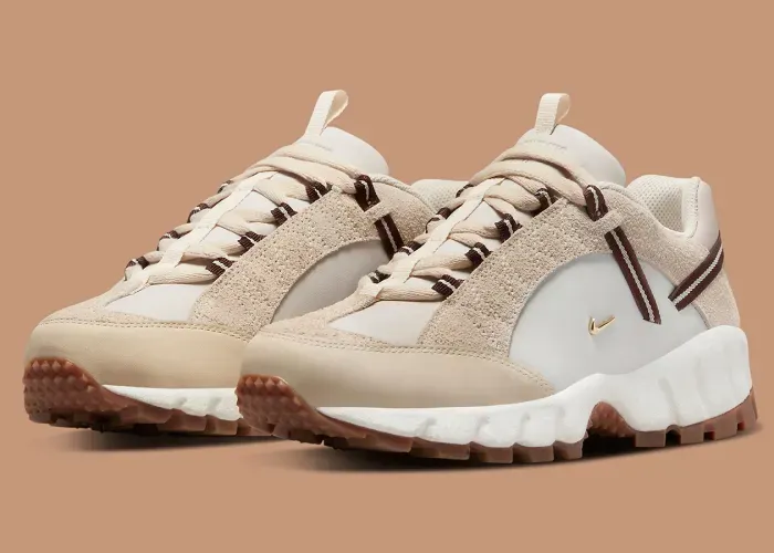 jacquemus-nike-air-humara-beige 1.webp