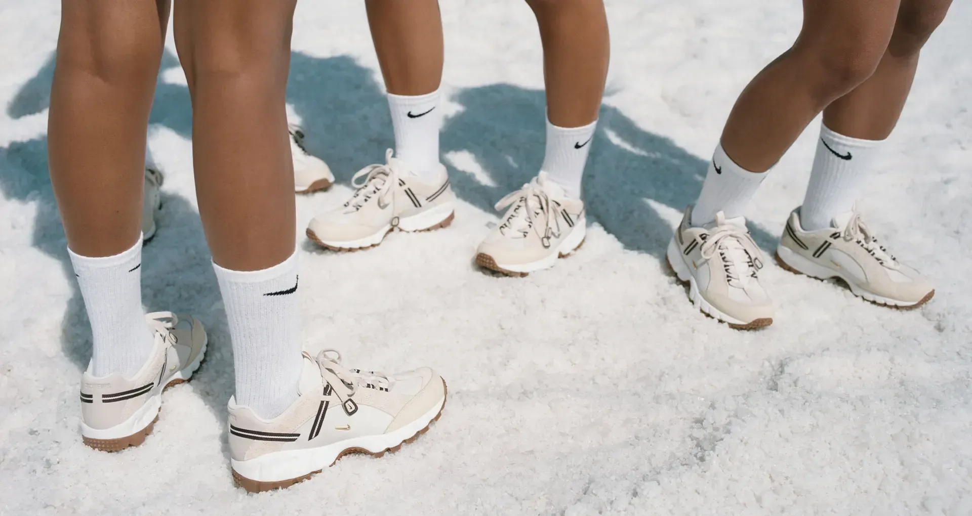 jacquemus nike air humara wmns beige DR0420-001