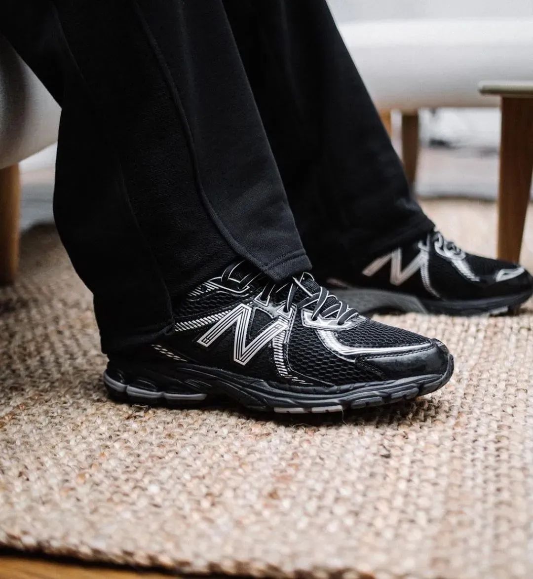 nb 860v2 black silver