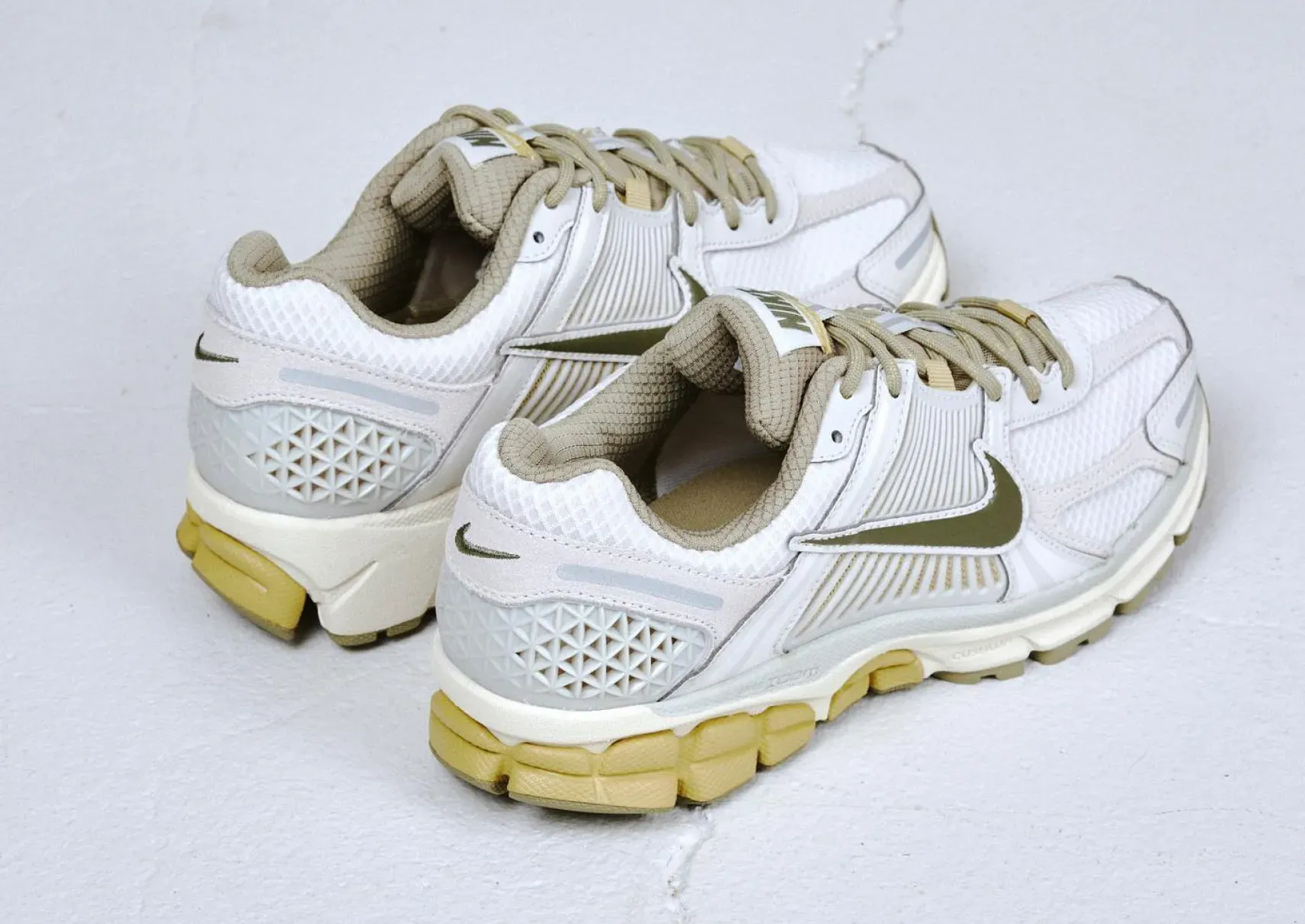 selection nike zoom vomero 5