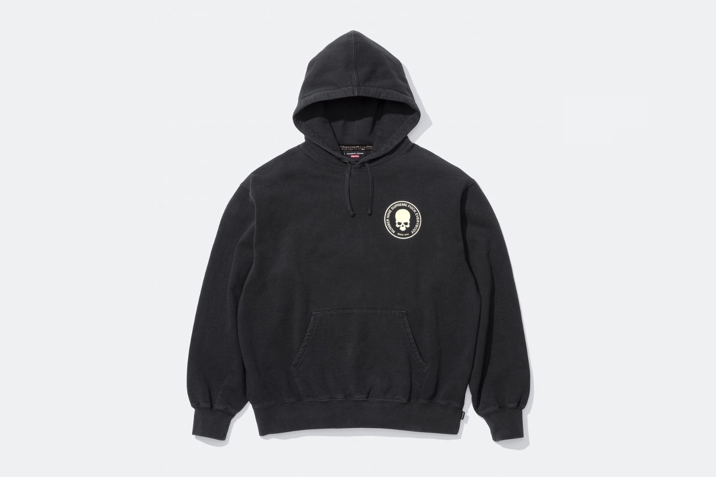 hoodie noir Supreme x Number (N)ine avec logo tête de mort sur la poitrine