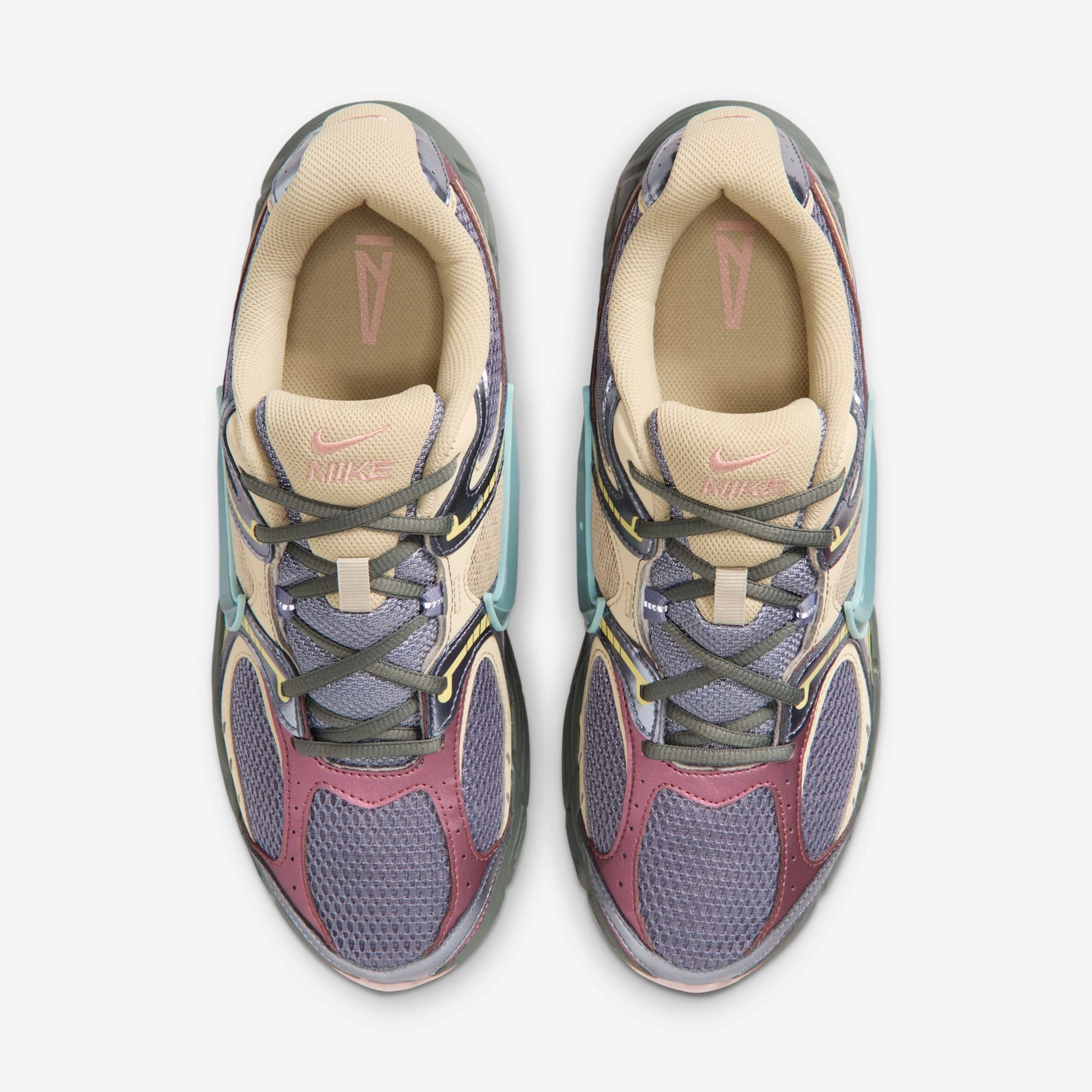 A Ma Maniere Nike V5 RNR IU3431