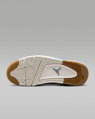 WMNS-AIR-JORDAN-4-RETRO-TEX.png