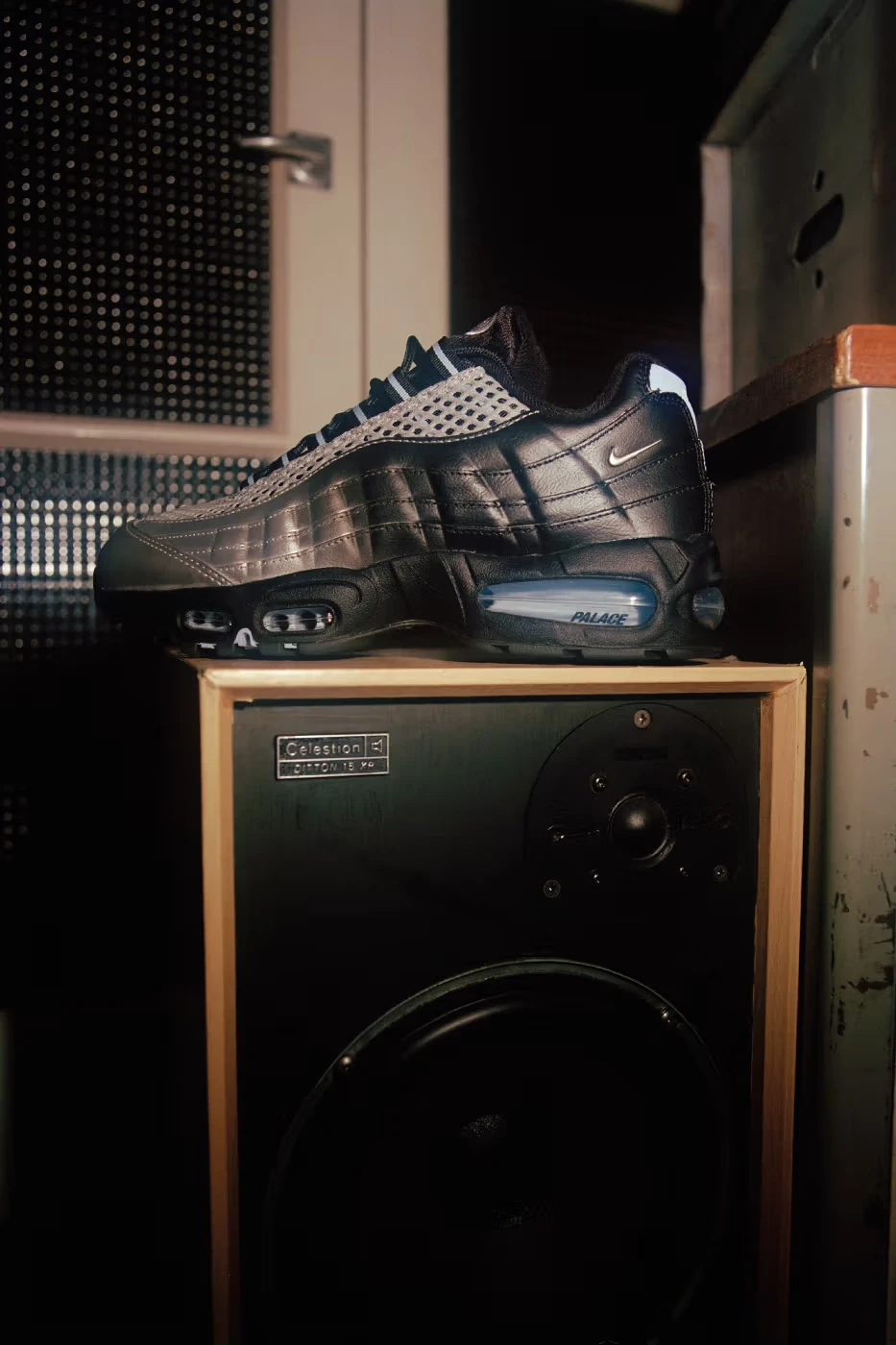 Palace Skateboards Nike Air Max 95 Big Bubble IQ7708-095