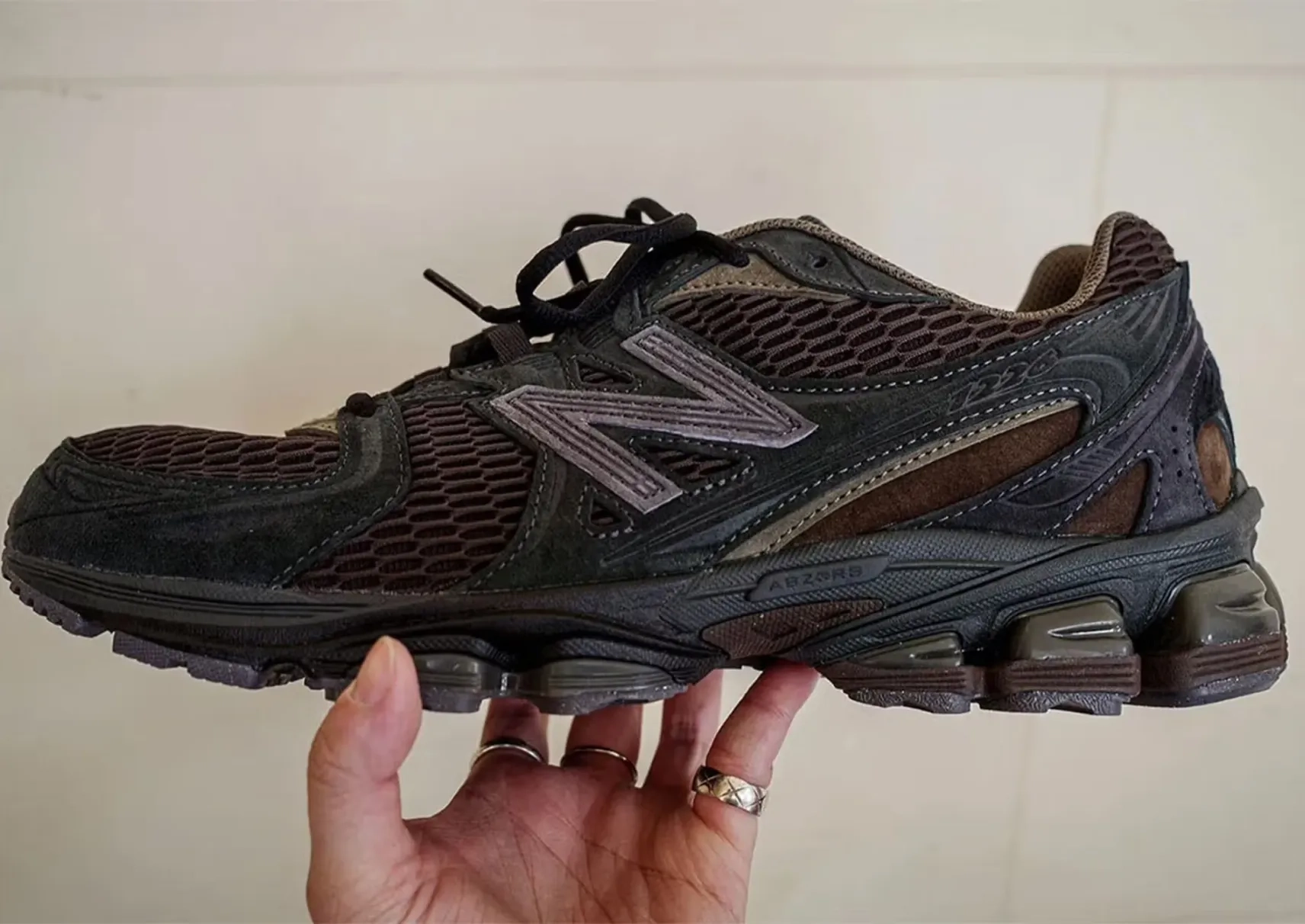 Comme des Garçons ressuscite la New Balance 1226