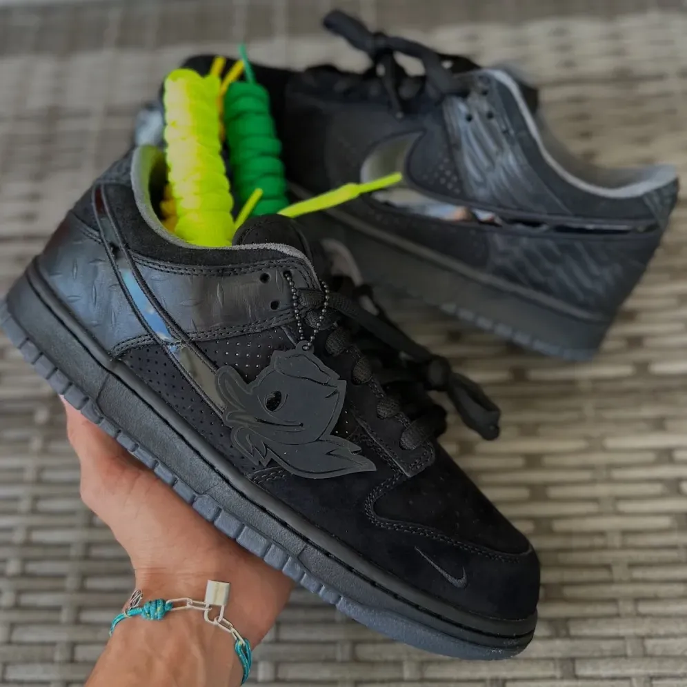 Division Street x Nike Dunk Low Lux Division Street x Nike Dunk Low Lux