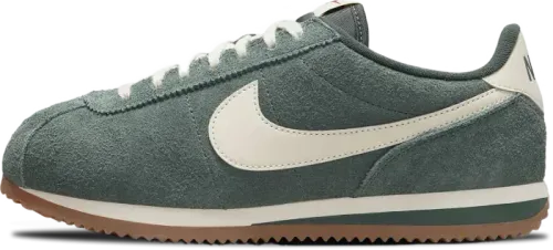 image de Nike Cortez Vintage Suede Wmns Vintage Green FJ2530 301