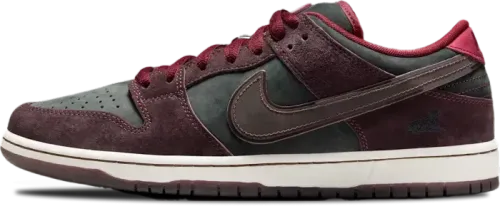 image de Riot Skateshop x Nike SB Dunk Low Mahogany Dark Beetroot FZ1289-200