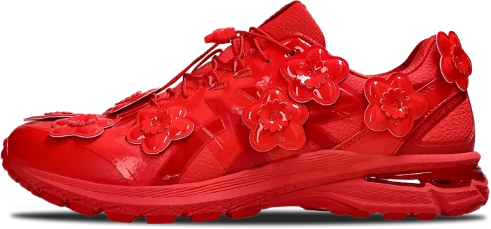 media/DG8plA6O6088/tmpcecilie-bahnsen-asics-gel-terrain-red-1203a526-600.webp-2000x2000.webp