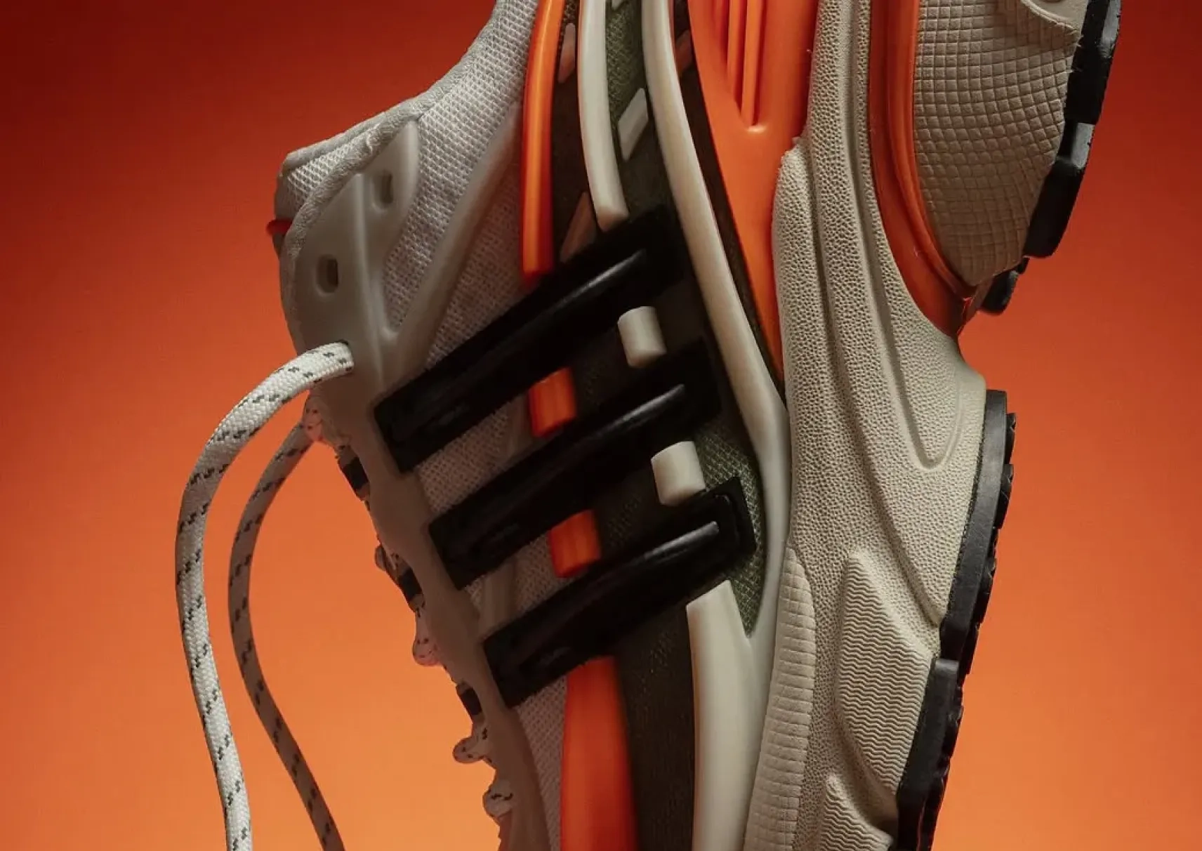 Août 2025 : sélection des paires de sneakers à ne pas manquer