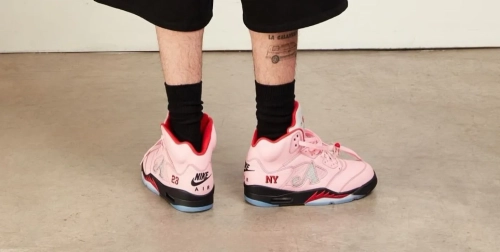 image de Awake Ny x Air Jordan 5 Retro OG SP Pink Ice DV4982-600