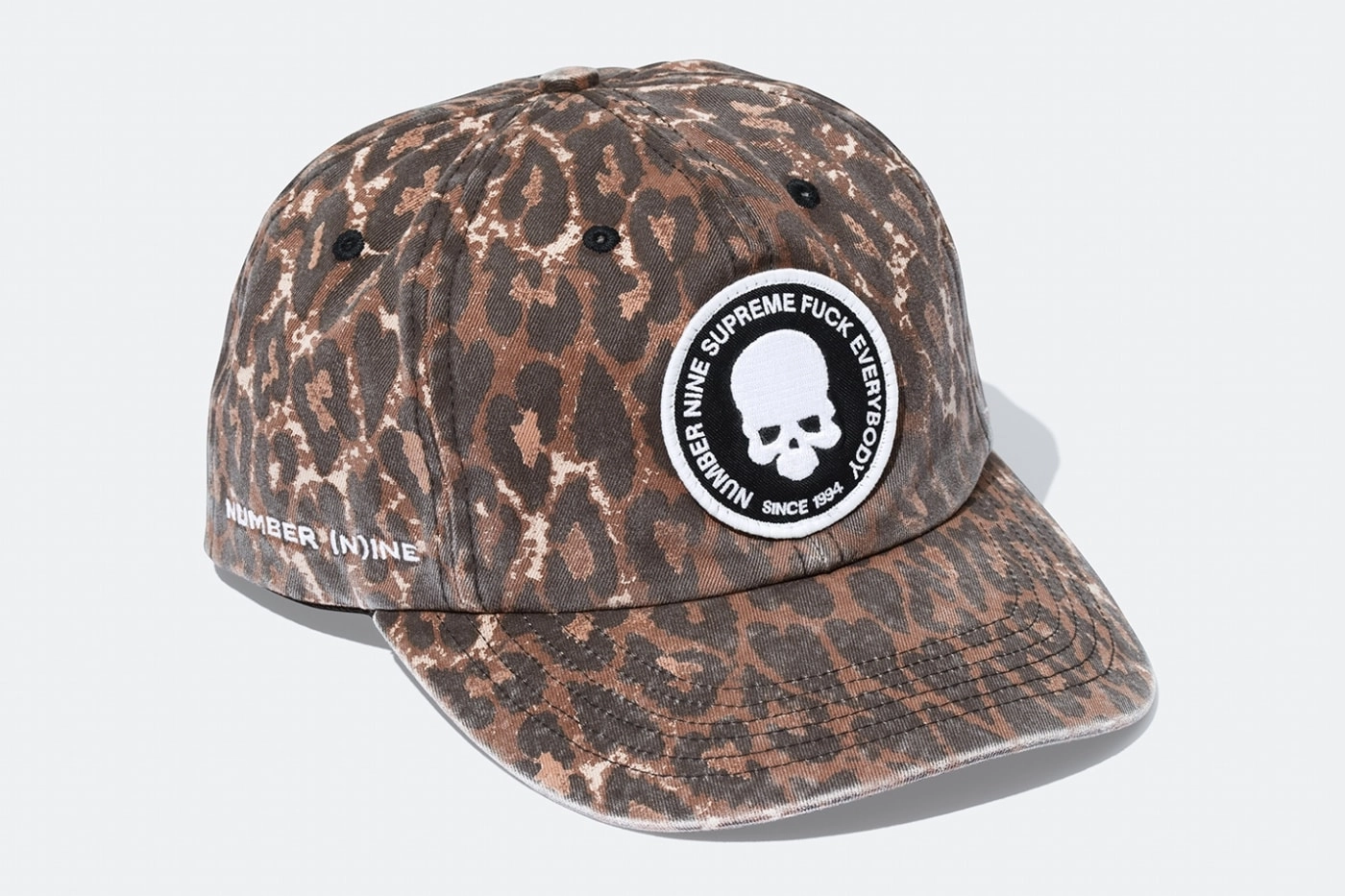 casquette Supreme Number (N)ine motif léopard avec écusson crâne
