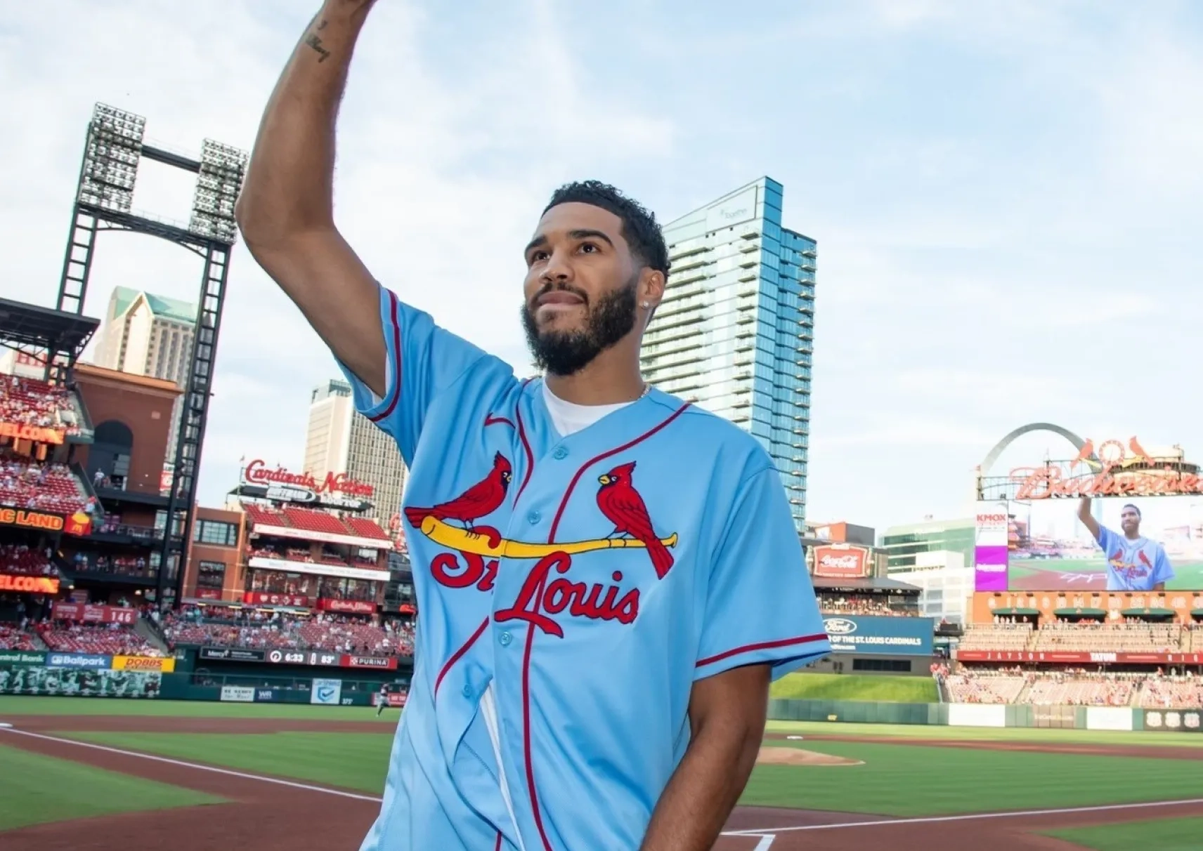 Jayson Tatum et Jordan : pack exclusif Welcome to St. Louis