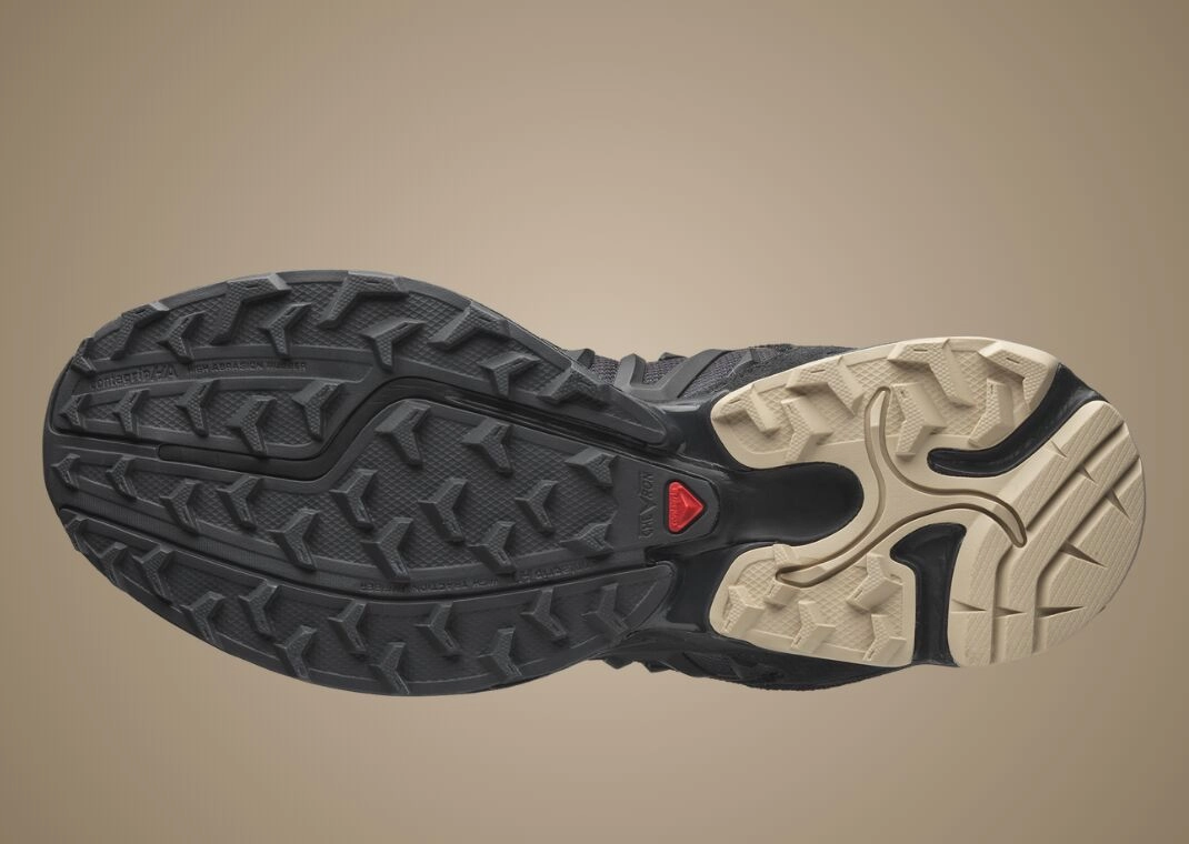 british streetwear brand aries links with salomon for xt whisper pack 1 marron vu en dessous