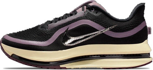 Image de A Ma Maniére x Nike Pegasus Premium SP BLACK AND BURGUNDY CRUSH