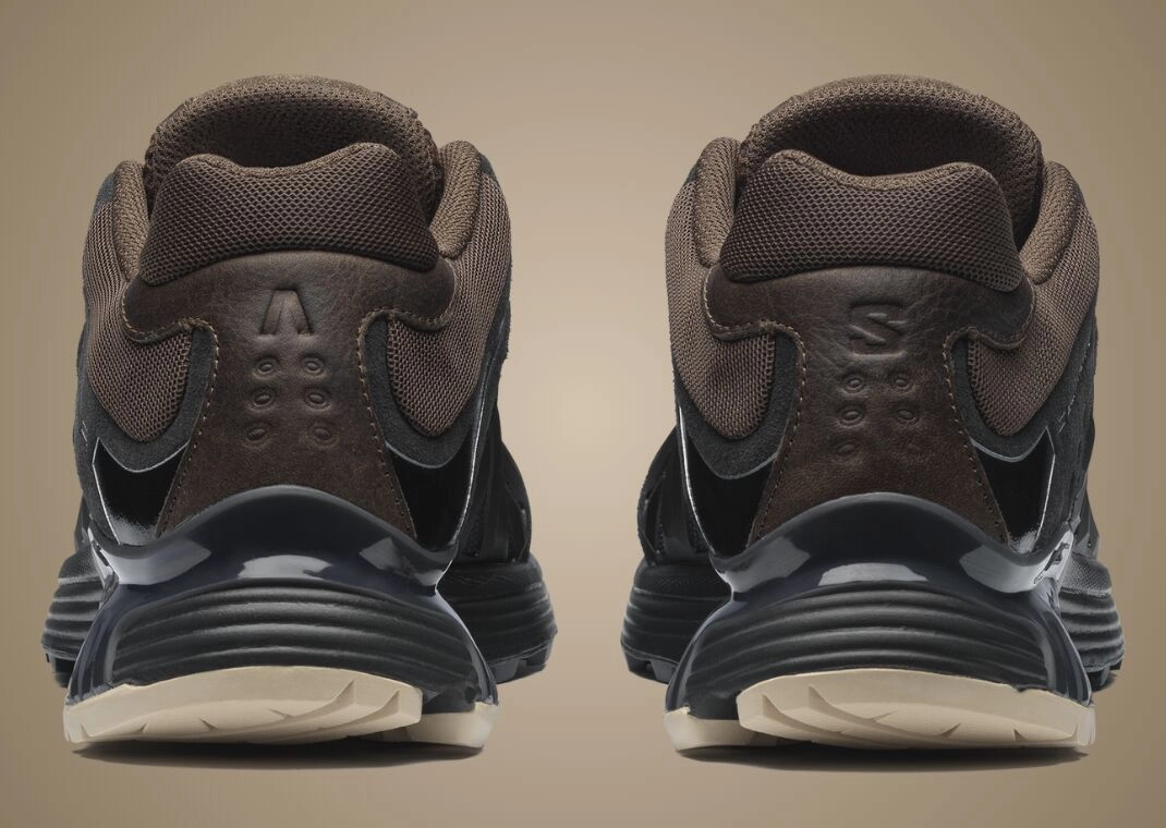 british streetwear brand aries links with salomon for xt whisper pack 1 marron vu arrière