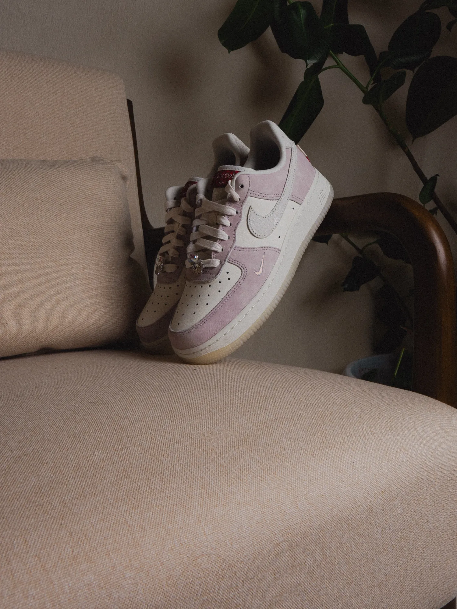 Custom Feed Website Nike Air Force 1