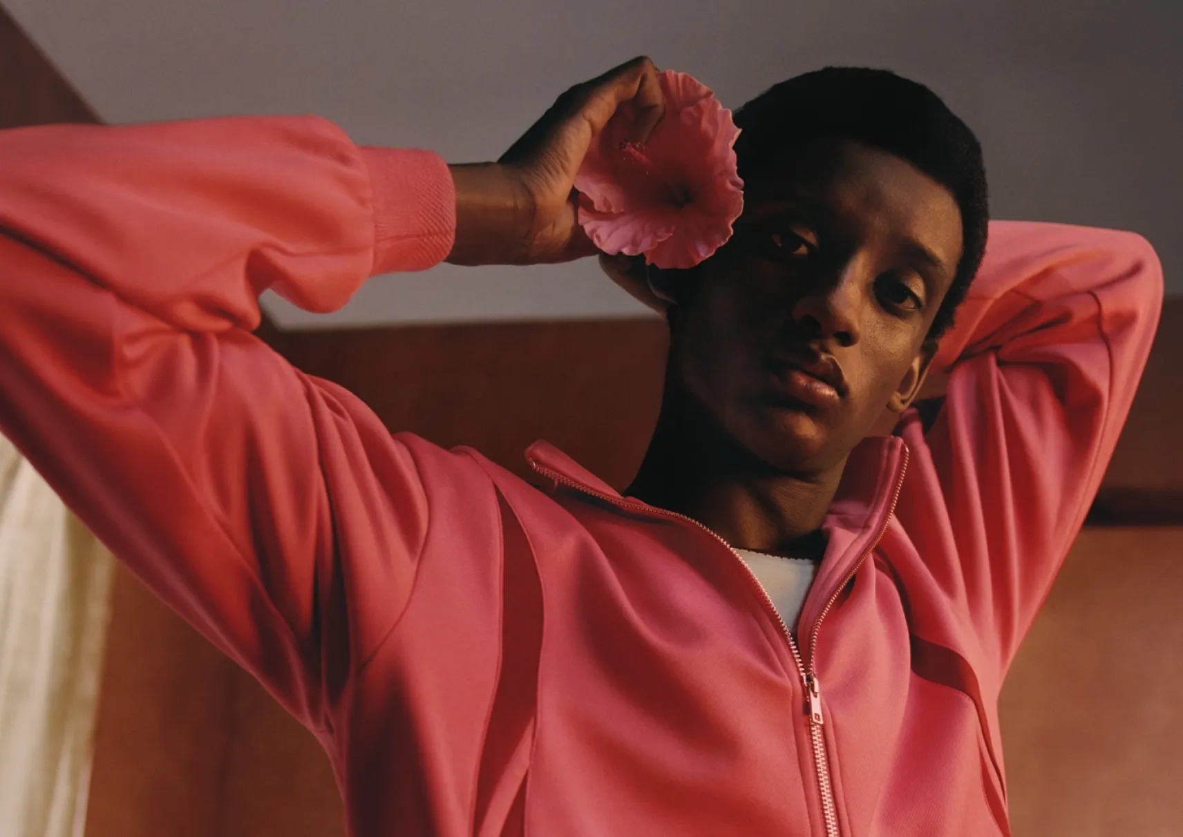 Pour le printemps, Wales Bonner réinvente adidas entre artisanat et textures animales