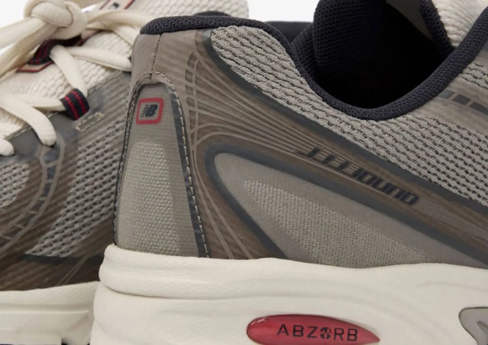 JJJJound New Balance 740 : une nouvelle collaboration arrive