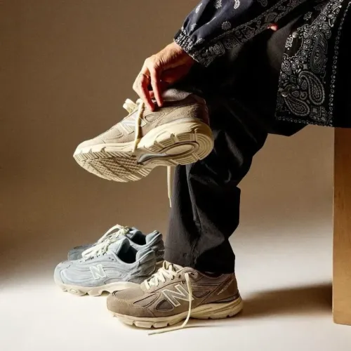 image de Kith x New Balance 990v4 Cream Brown
