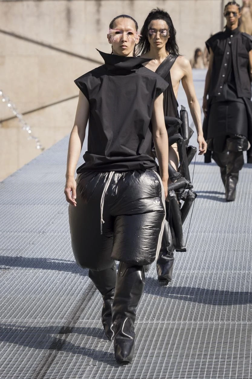 Rick Owens et adidas réinventent le sportswear technique