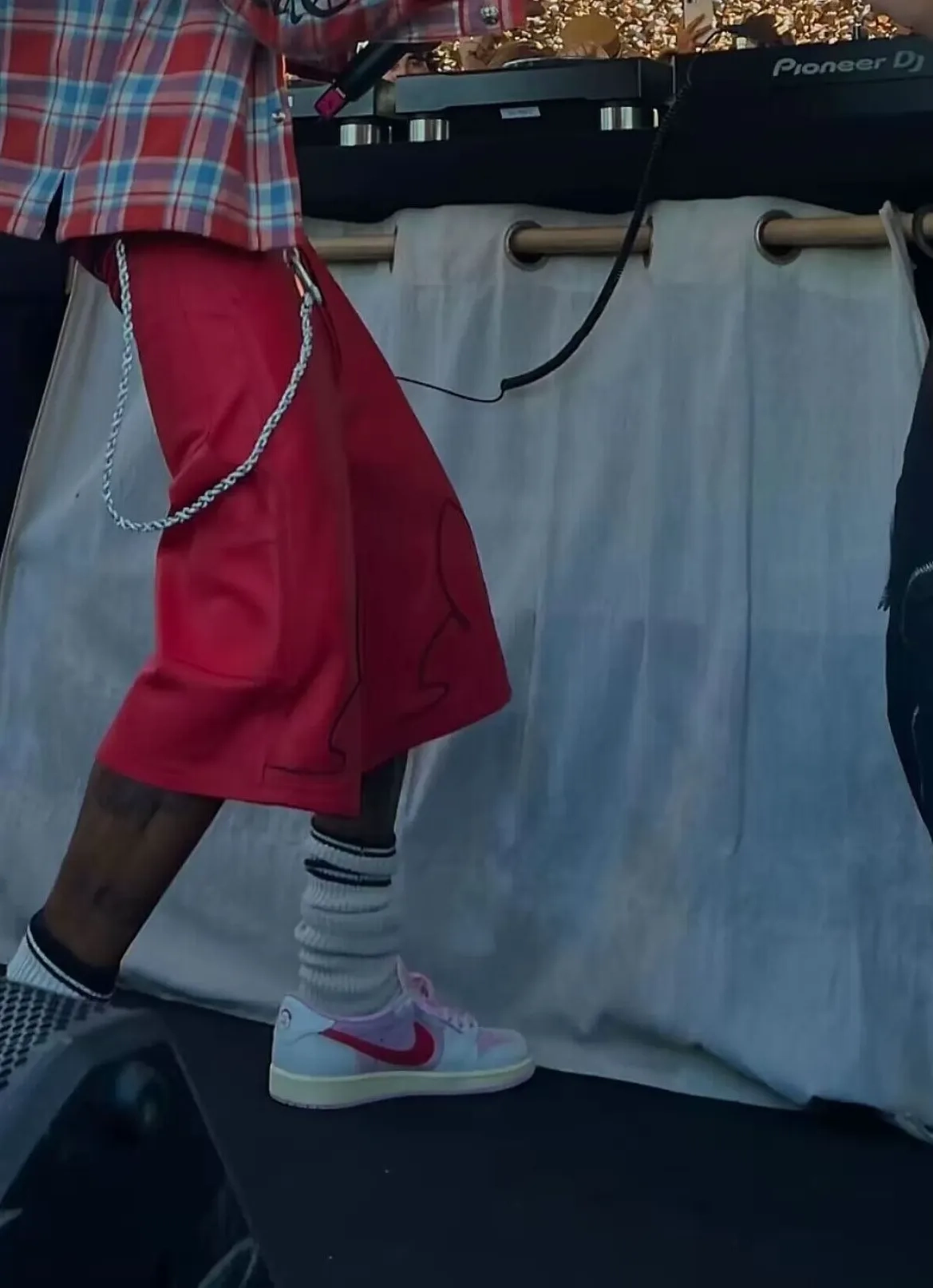 Travis Scott Air Jordan 1 Low OG Shy Pink 2026