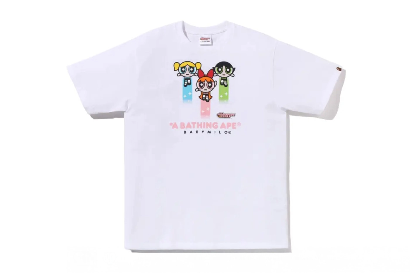 T-shirt blanc BAPE avec motifs Powerpuff Girls Blossom, Bubbles et Buttercup sur fond blanc