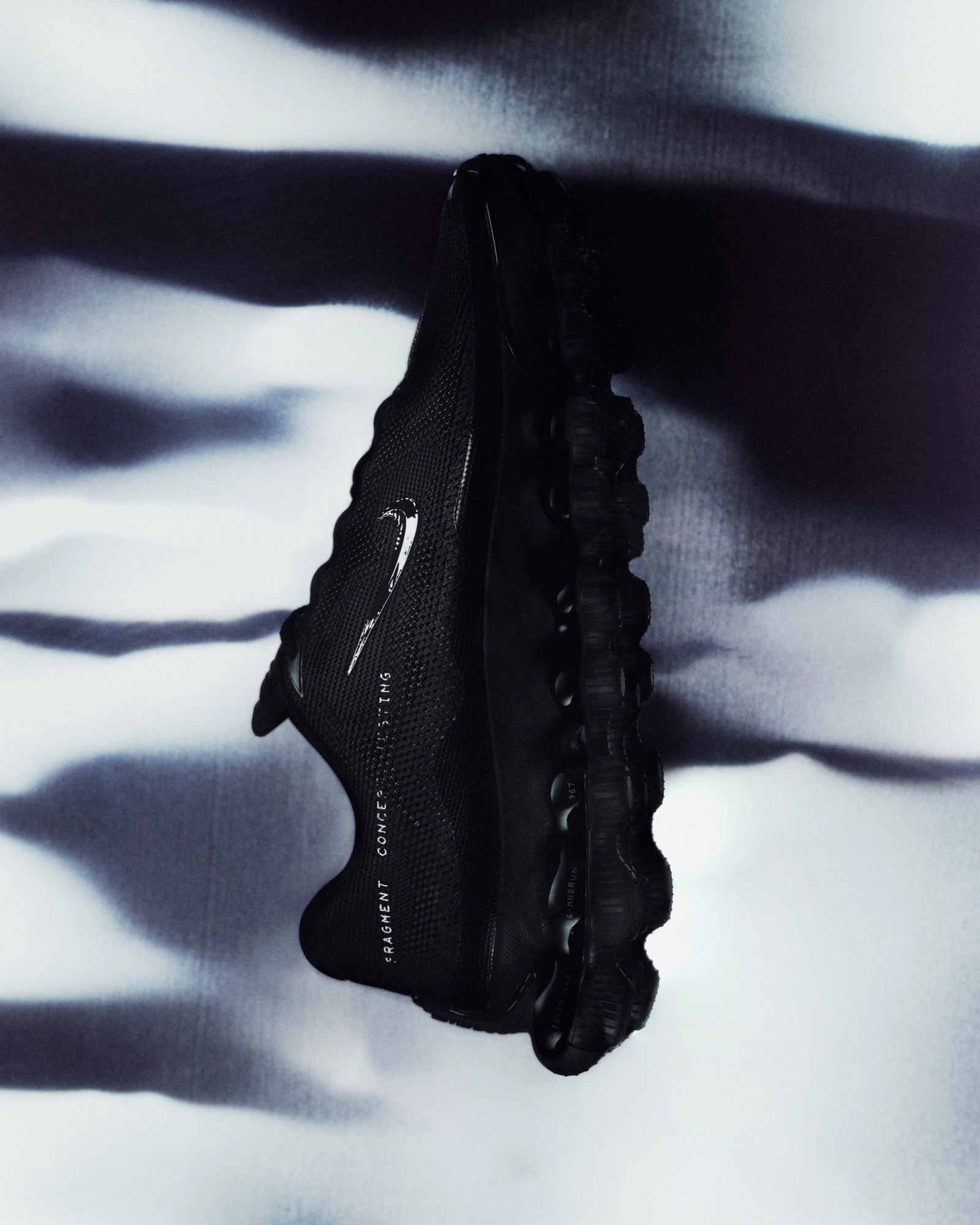 Nike x fragment Concept Testing Air Liquid Max Black, trois quarts avant