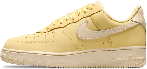 Imagen de Nike Air Force 1 Retro Premium WMNS SOFT YELLOW