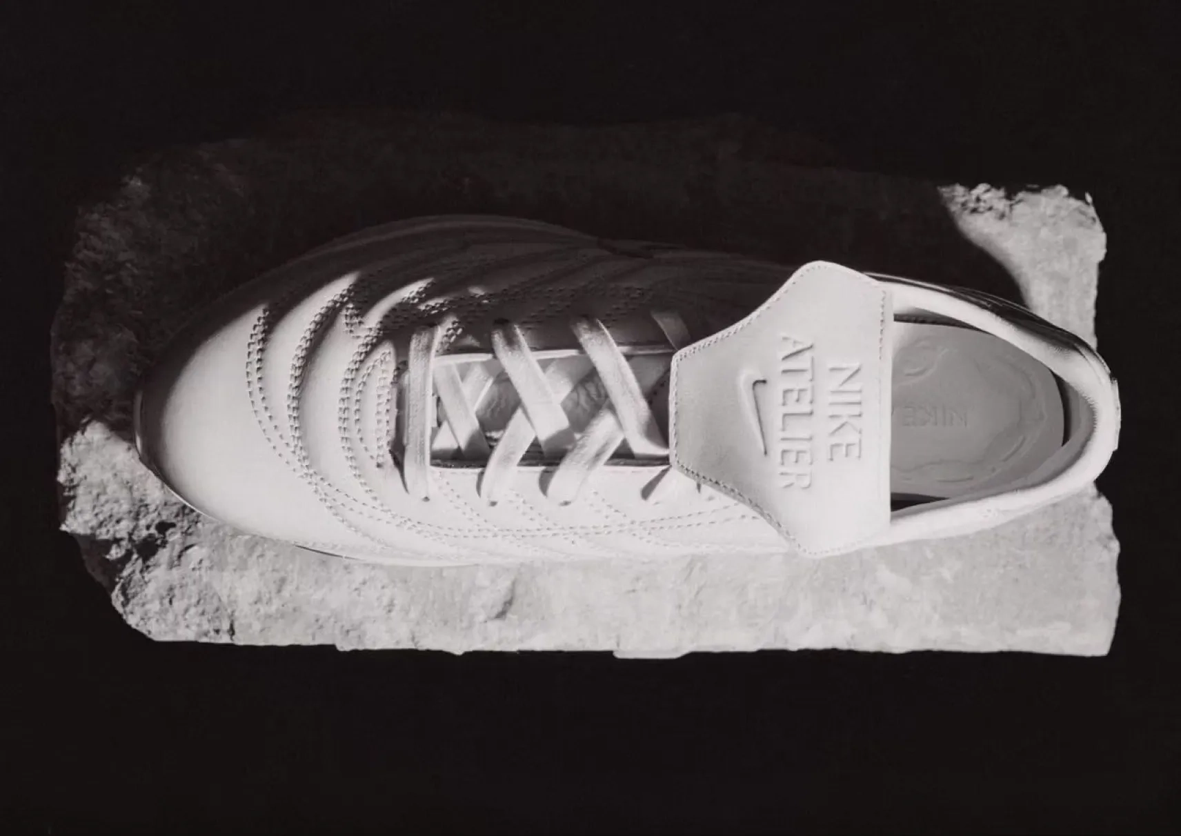 Victor Wembanyama rejoint Nike Atelier avec la Total 90 Laser III