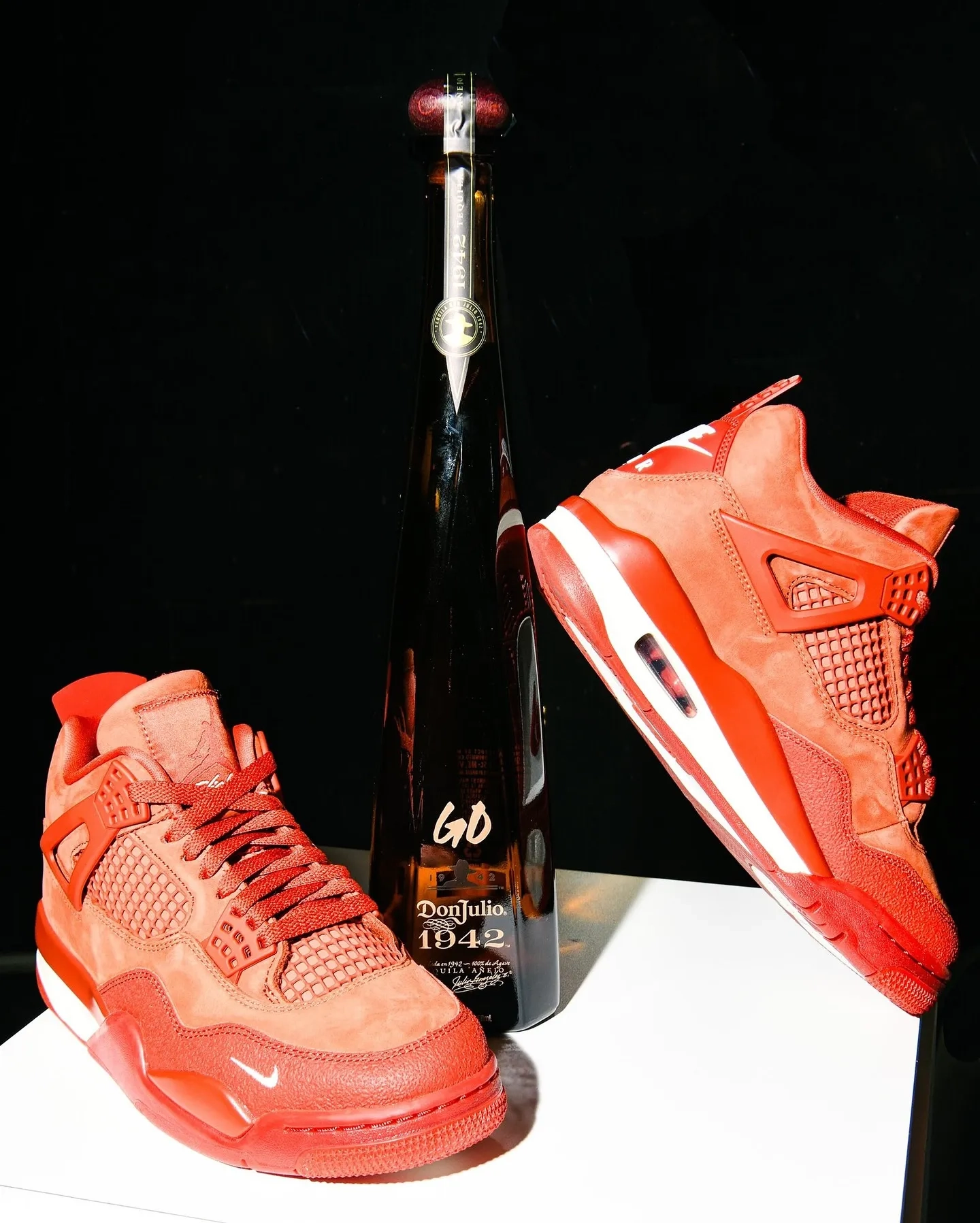 Nigel Sylvester x Air Jordan OG SP Brick by Brick hf4340-800