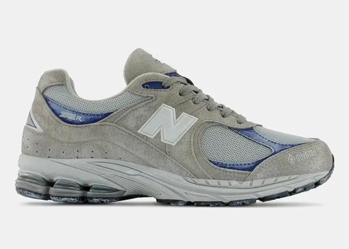 new-balance-2002r-gore-tex-light-grey-m2002rxb 01.webp