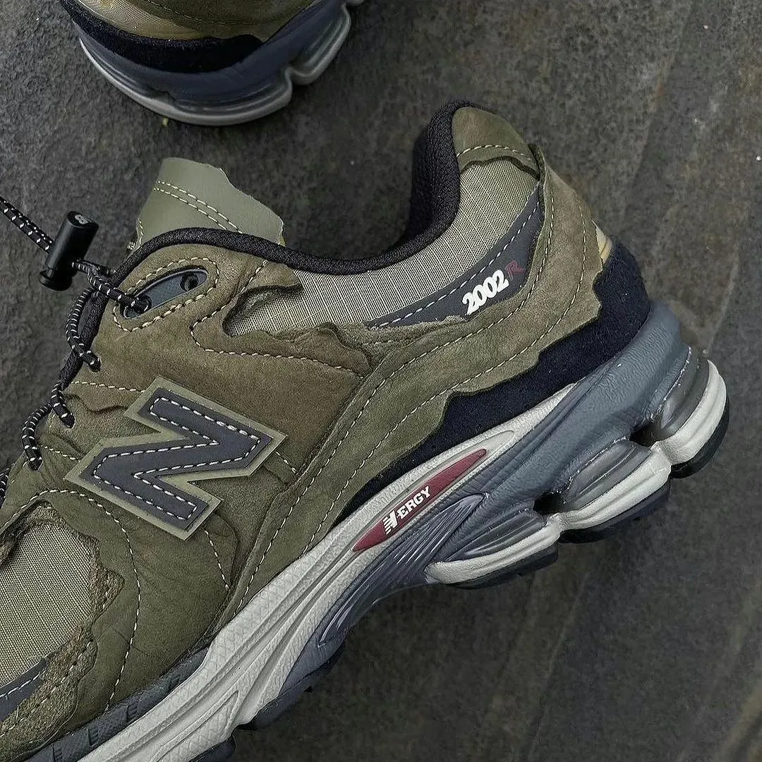 new balance protection pack khaki olive M2002RDN