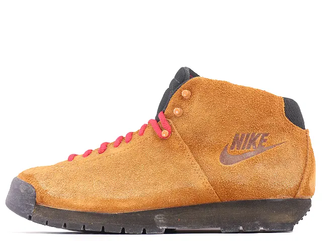 Nike Air Magma