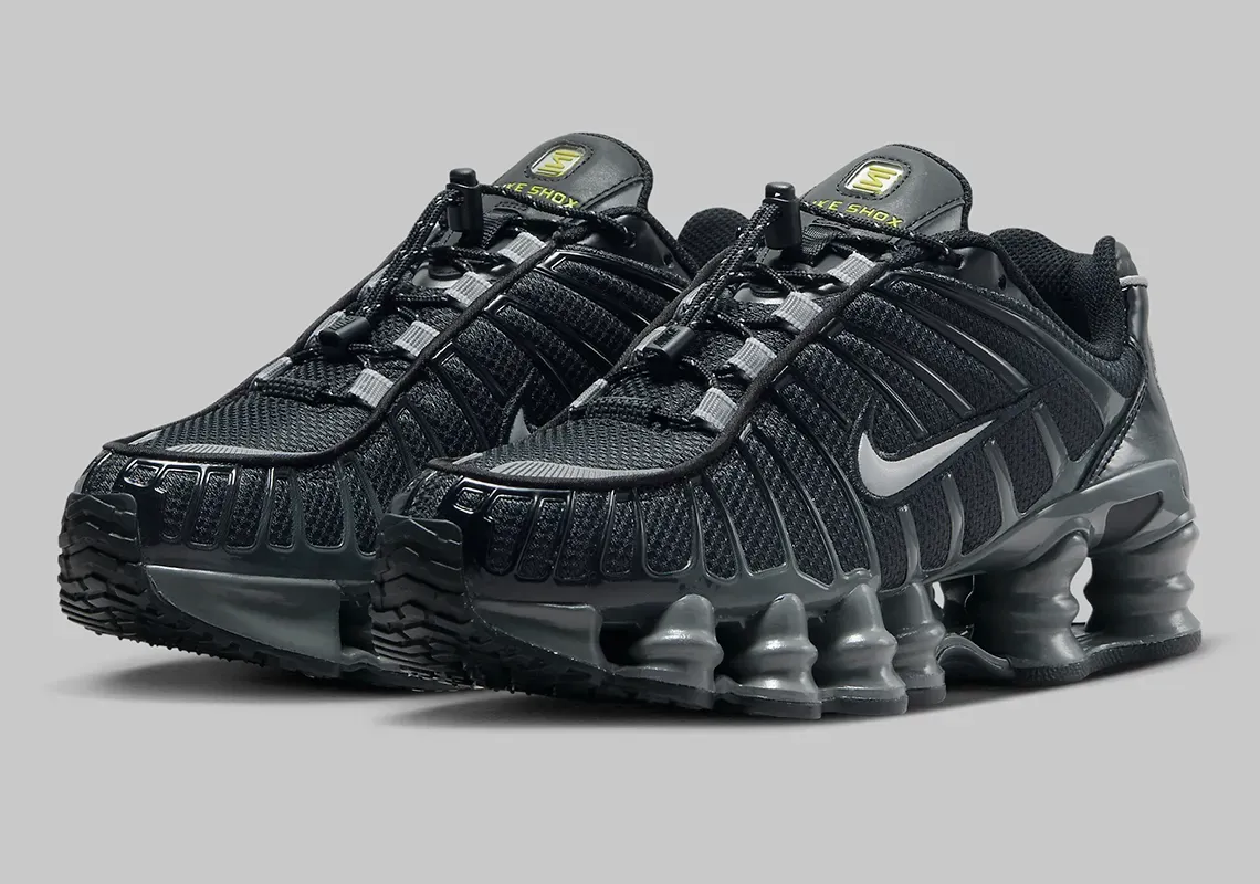 nike show tl toggle