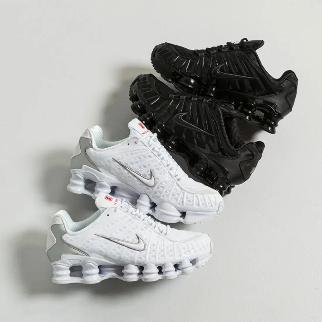nike shox tl black metallic hematite AR3566-002 nike shox tl white metallic silver AR3566-100
