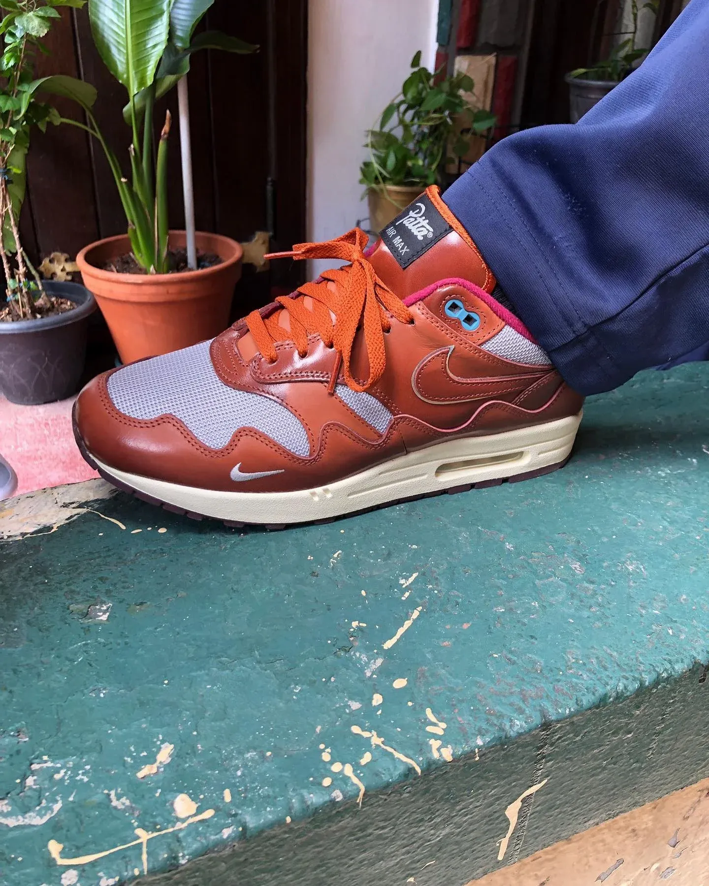 patta x nike air max 1 tan brown