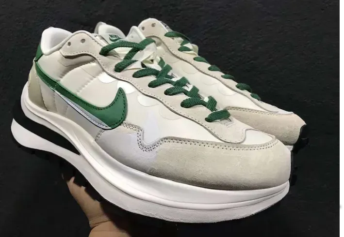 Sacai x Nike Vaporwaffle  SAIL GREEN 