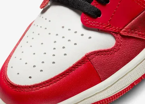 air-jordan-1-high-og-sp-spider-verse-dv1748-601 07.webp